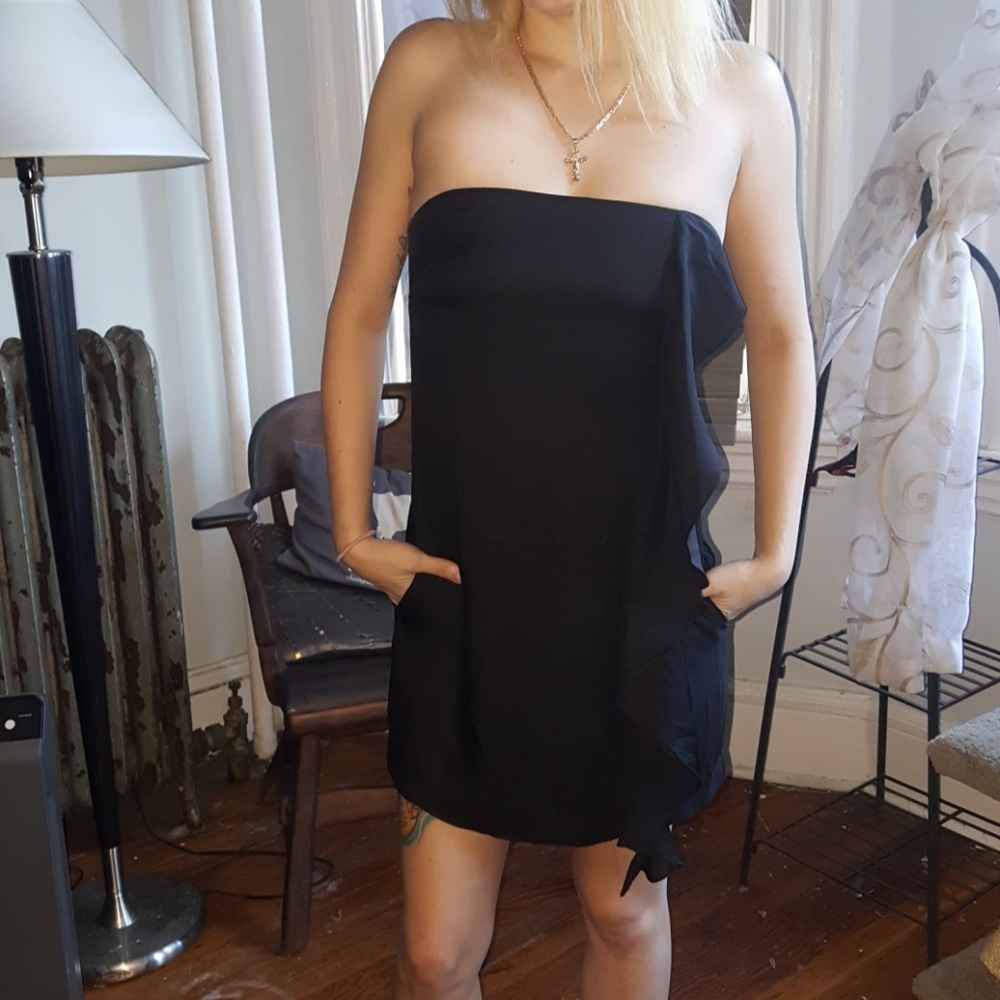Dress - Picture 2 of 3