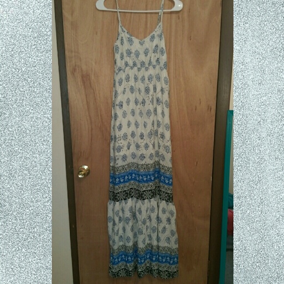 Gorgeous Maxi Dress! Spaghetti Straps!