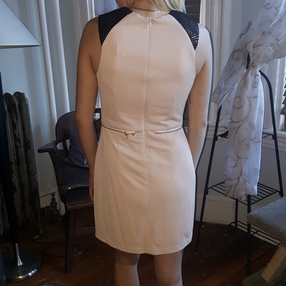 Dres - Picture 3 of 3