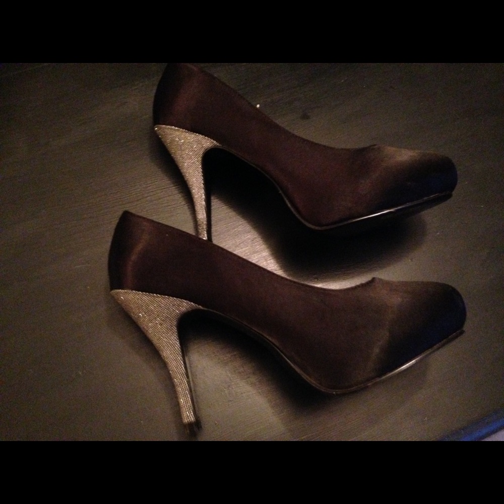 Kenneth Cole Women's pumps - Picture 1 of 4