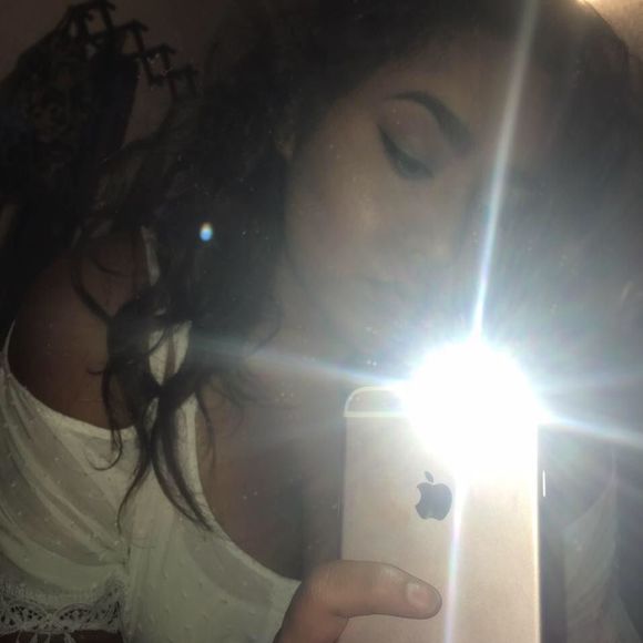 Meet your Posher, Sophia - Picture 1 of 1