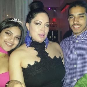 Meet your Posher, Yudy