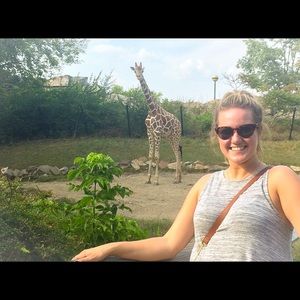 Meet your Posher, Emilie