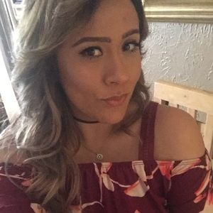 Meet your Posher, Victoria