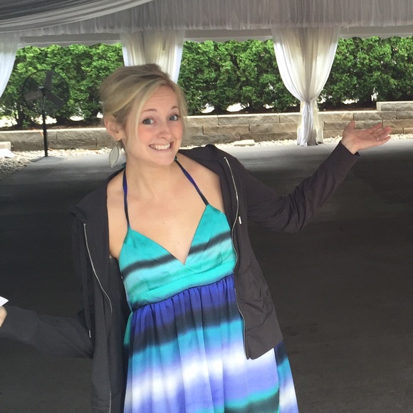 Meet your Posher, Randi - Picture 1 of 1