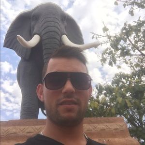Meet your Posher, Craig