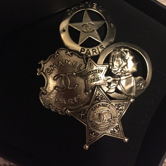 Chanel Dallas Paris limited addition brooch - Picture 3 of 4