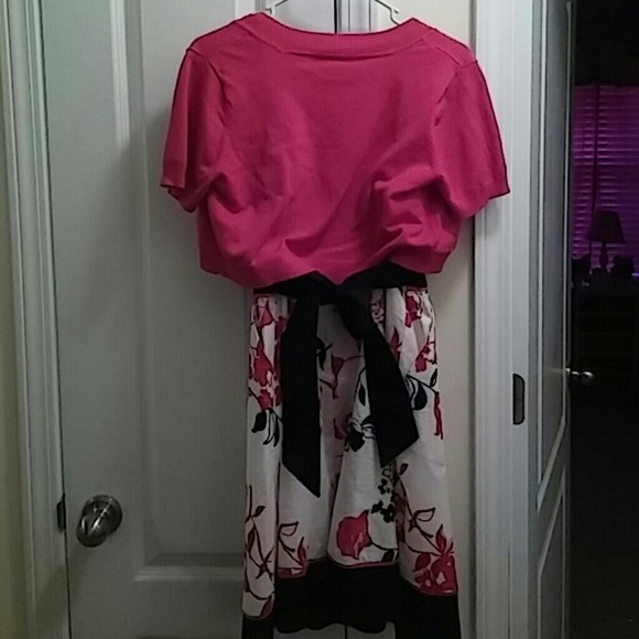 Dress - Picture 2 of 3