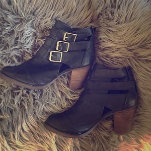 Massimo booties