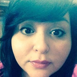 Meet your Posher, Ana