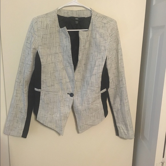 Cropped, high low blazer
