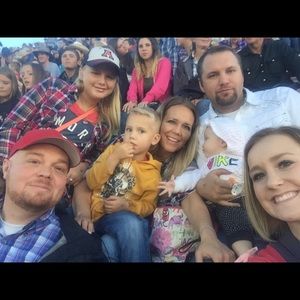 Meet your Posher, Jaymi