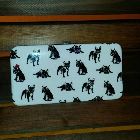 Doggie Pattern Pattened Leather Wallet