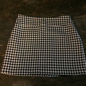 Black and White lined wool Limited mini skirt