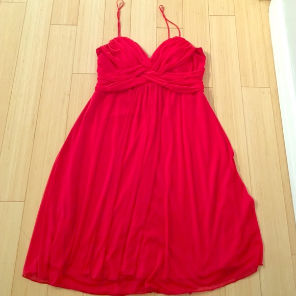 Gorgeous red flowy dress- perfect for homecoming