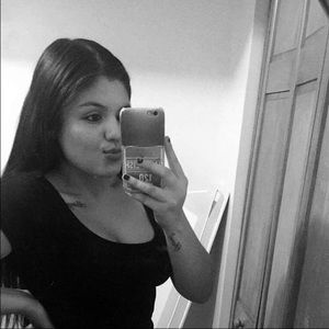 Meet your Posher, Mayra