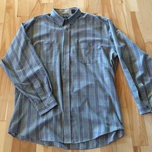 Van Heusen men's dress shirt