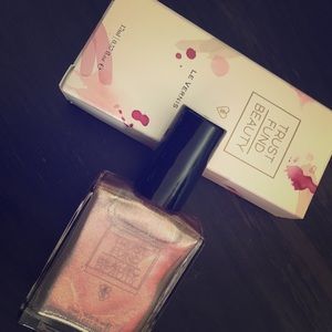 30% off Bundles!!! Beautiful Nail polish!