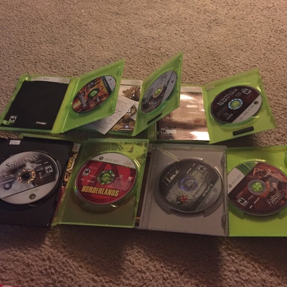 Xbox 360 game bundle - Picture 2 of 2