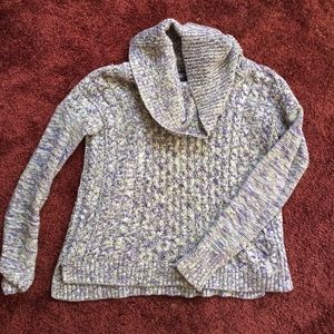 XS AE sweater