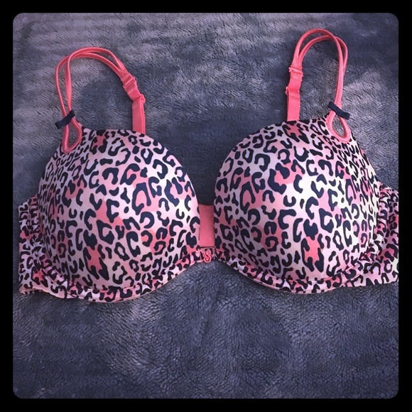 Leapard print Victoria secret bra