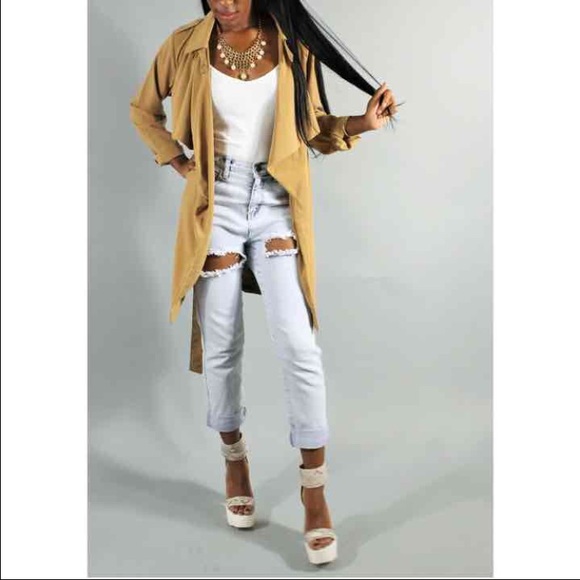 Stylish camel trench coat - Picture 2 of 4