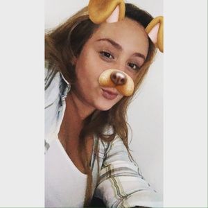 Meet your Posher, Cassie