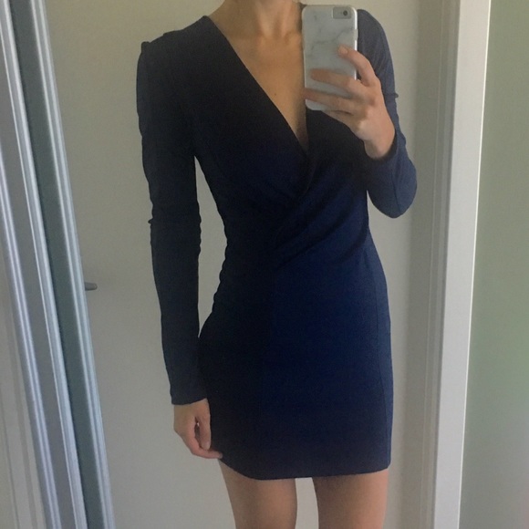 Long sleeve bodycon dress