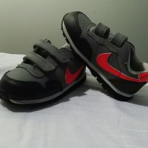 Kids sneakers