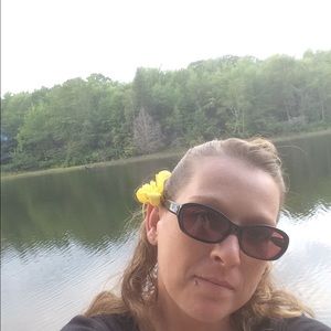 Meet your Posher, Sheila