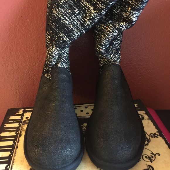 Boot - Picture 2 of 4