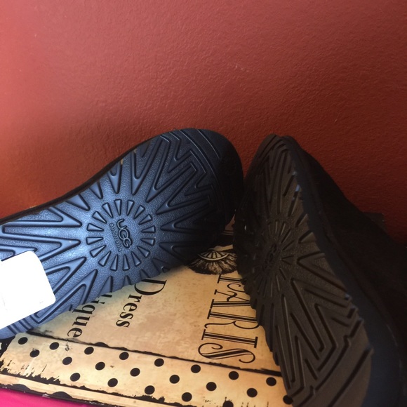 Boot - Picture 4 of 4