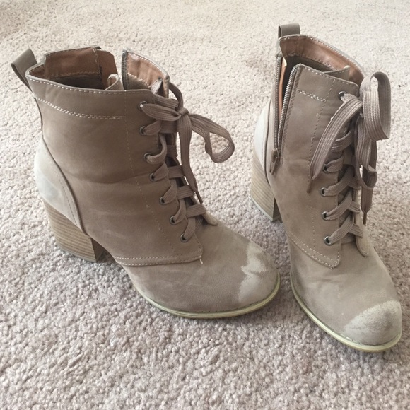 Heeled lace up Booties