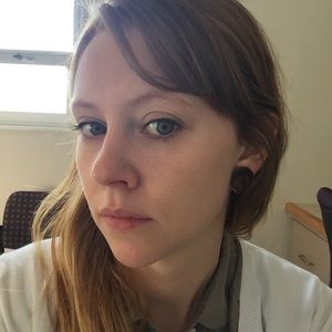 Meet your Posher, Elizabeth