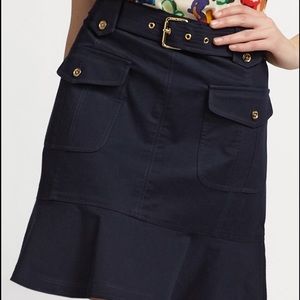 🎉HP🎉 Tory Burch Dacey navy skirt