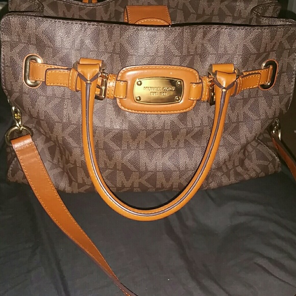 Michael Kors handbag - Picture 1 of 4