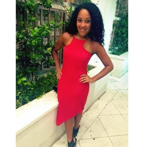 Meet your Posher, Yenelle