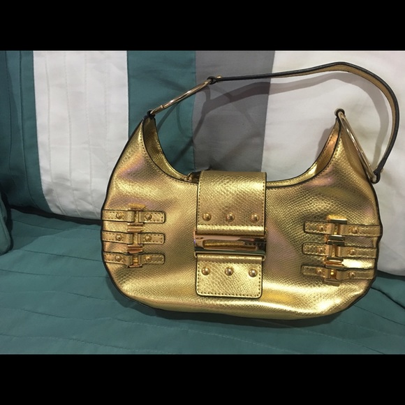 Gold purse like new