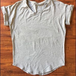 Lululemon tee