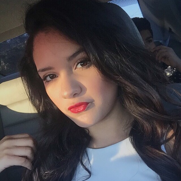 Meet your Posher, Zaira - Picture 1 of 1