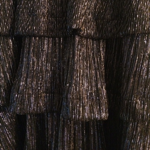 H & M Ruffle Dress - Picture 2 of 3