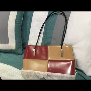 Nice purse. Like new