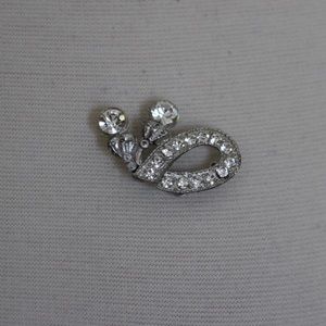 Vintage 1960s Silver Tone Rhinestone Bridal Pin