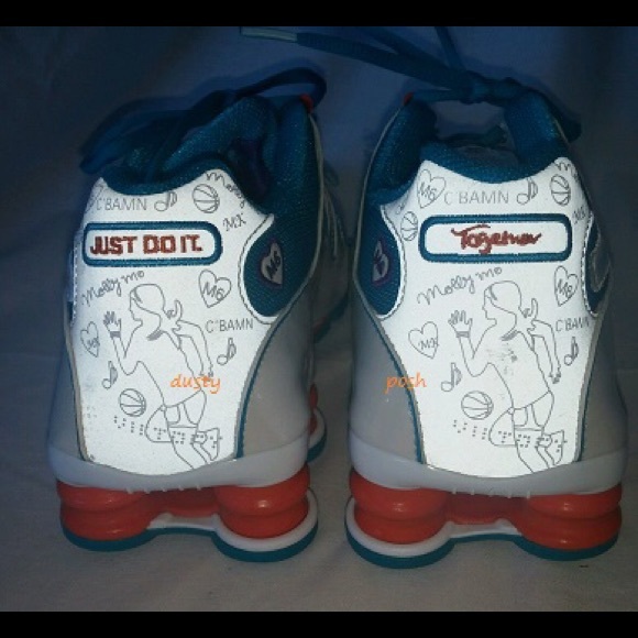 Nike Shox NZ Molly Doernbecher Sneakers Blue White Rare Disconnected - Picture 3 of 7