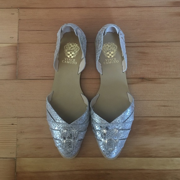 Vince Camuto flats size 9.5