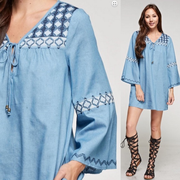 ‼️RESTOCK‼️Bell Sleeved Tunic Shift Dress - Picture 3 of 4