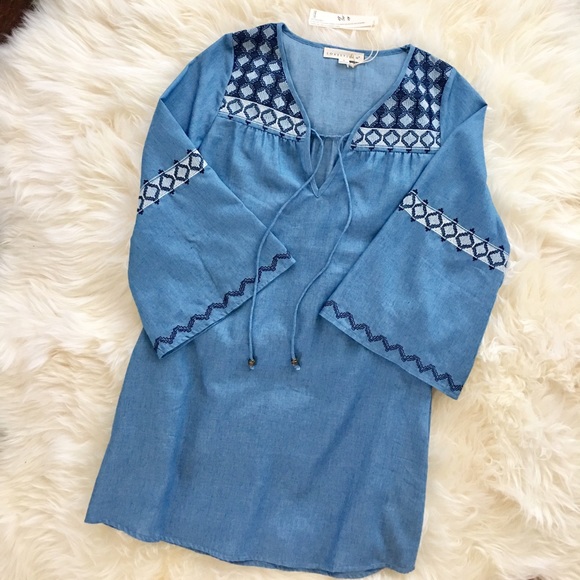 ‼️RESTOCK‼️Bell Sleeved Tunic Shift Dress - Picture 4 of 4