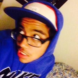 Meet your Posher, Carlos