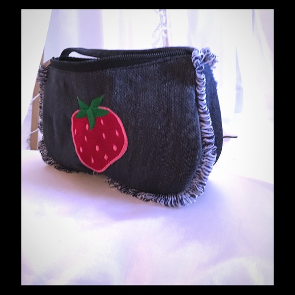 Strawberry Makeup Pouch - Picture 1 of 4