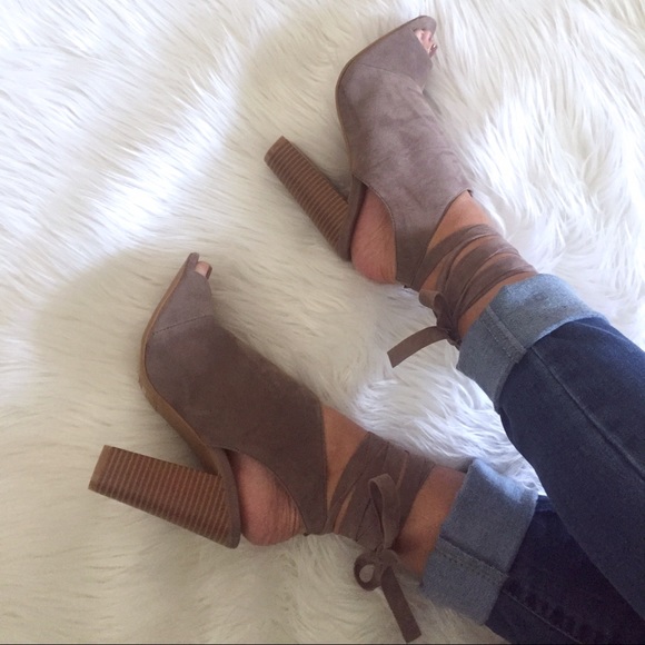 | LAST PAIR | 'Fall for me' Taupe Booties - Picture 3 of 4